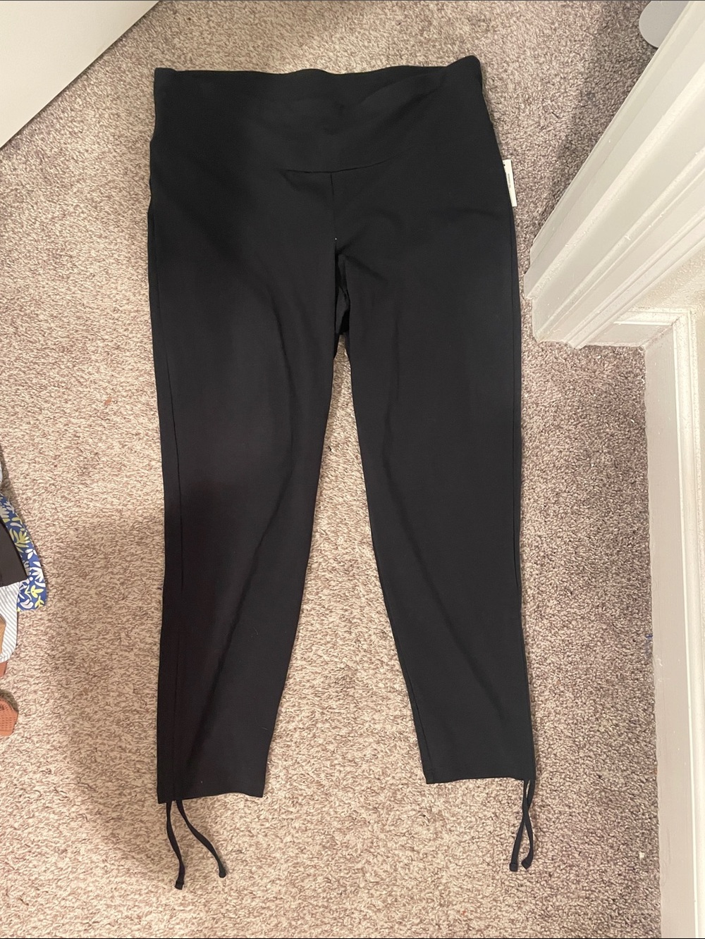 Adore Me Black Cropped High-Waist Ankle Pants 1x nwt